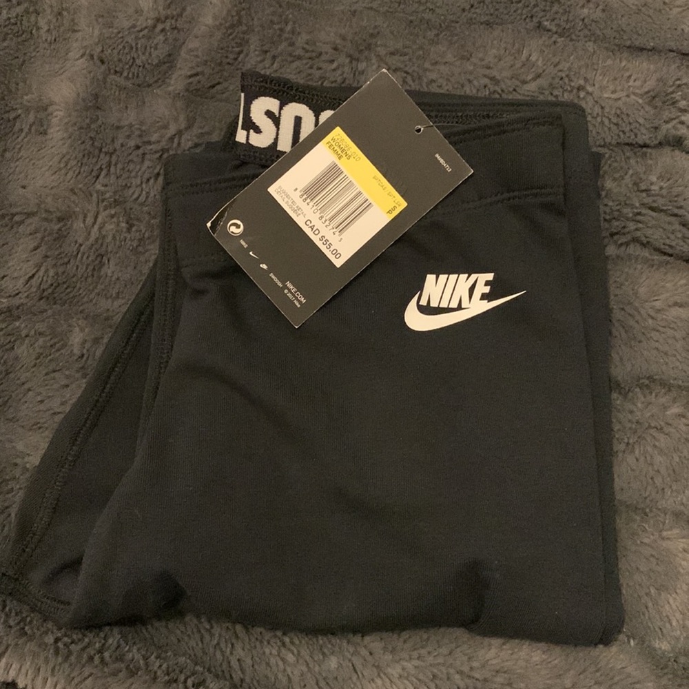 Nike black leggings